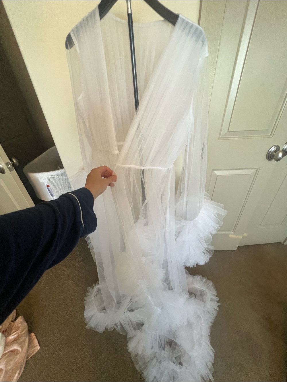 Elegant White Sheer Ruffle Robe with Satin Tie - Picture 3 of 4